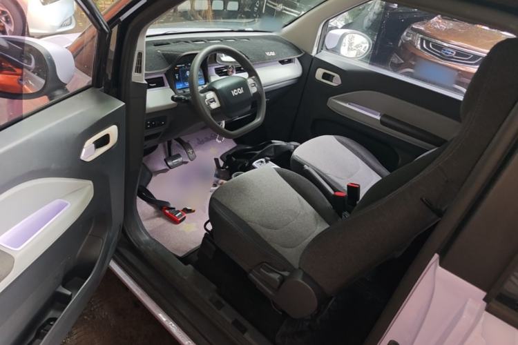 Used Chery QQ Ice Cream 2022 170km Sundae Phosphate Lithium-Ion Driver Seat