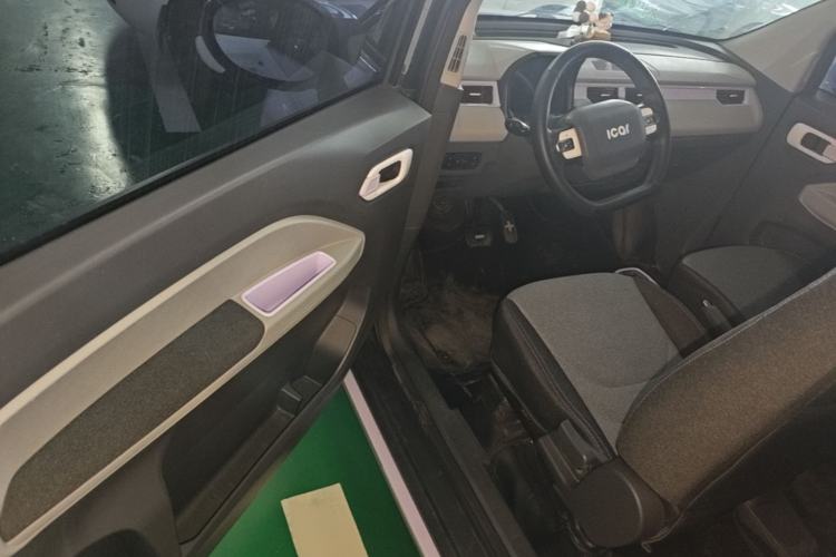 Used Chery QQ Ice Cream 2022 170km Sundae Phosphate Lithium-Ion Driver Seat