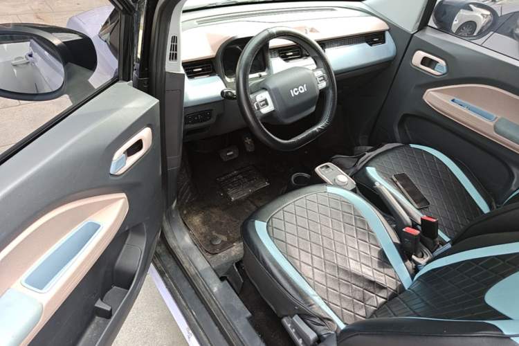 Used Chery QQ Ice Cream 2022 170km Sundae Phosphate Lithium-Ion Driver Seat