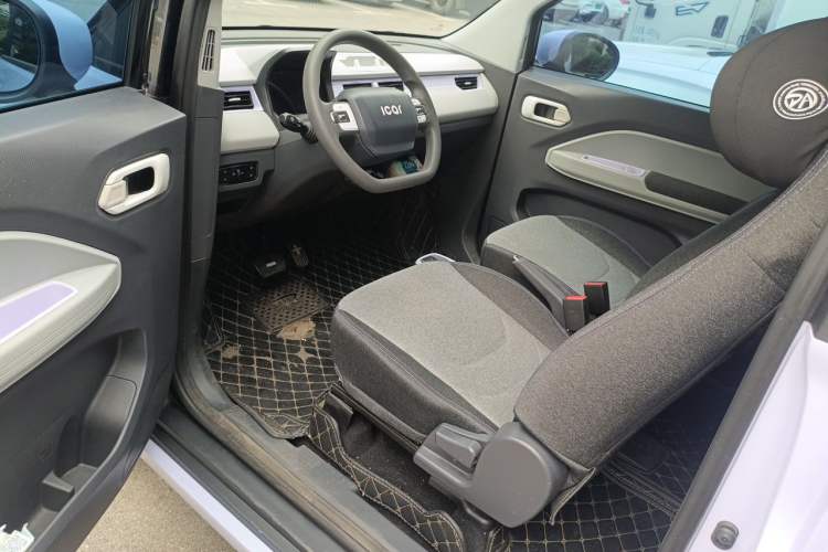 Used Chery QQ Ice Cream 2022 170km Sundae Phosphate Lithium-Ion Driver Seat