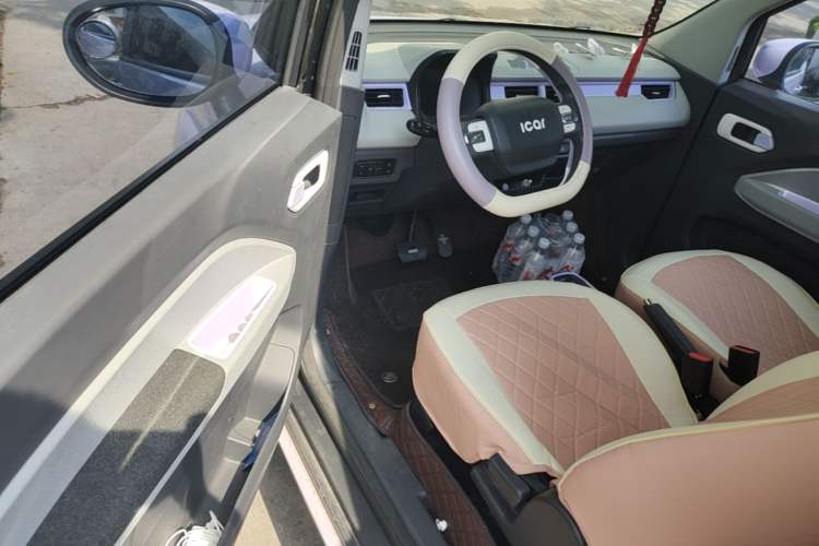 Used Chery QQ Ice Cream 2022 120km Conical Shape Lithium Iron Phosphate Driver Seat