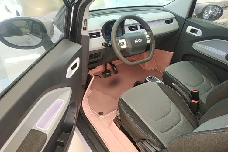 Used Chery QQ Ice Cream 2022 170km Sundae Phosphate Lithium-Ion Driver Seat