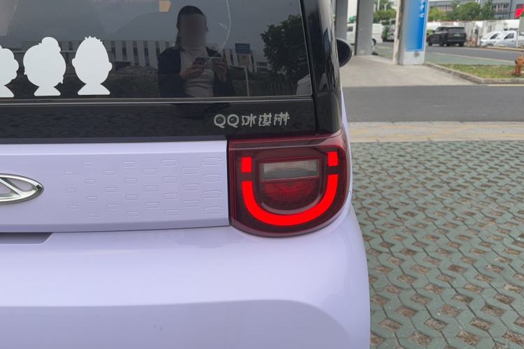 Used Chery QQ Ice Cream 2022 120km Conical Shape Lithium Iron Phosphate Exterior 3
