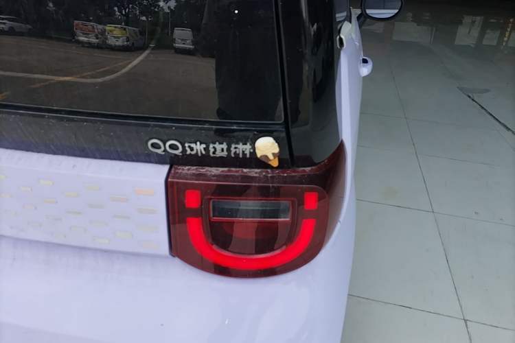 Used Chery QQ Ice Cream 2022 120km Conical Shape Lithium Iron Phosphate Exterior 3