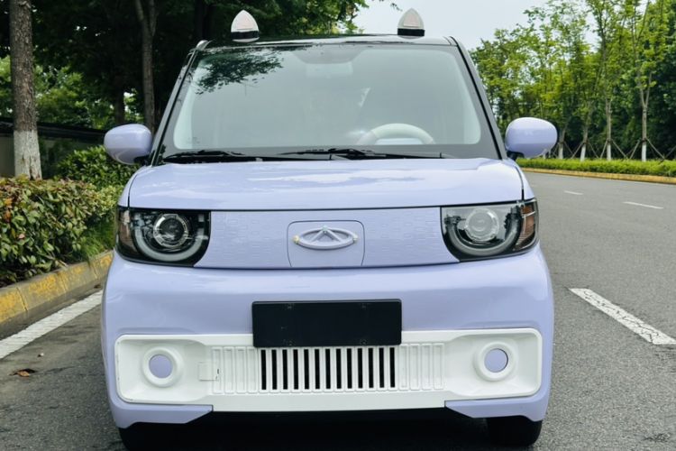 Used Chery QQ Ice Cream 2022 170km Sundae Phosphate Lithium-Ion Exterior 6