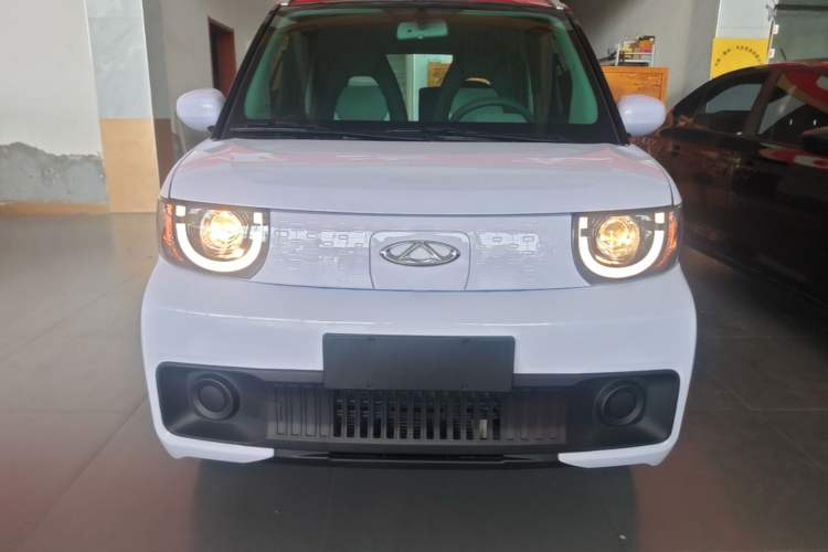Used Chery QQ Ice Cream 2022 170km Sundae Phosphate Lithium-Ion Front