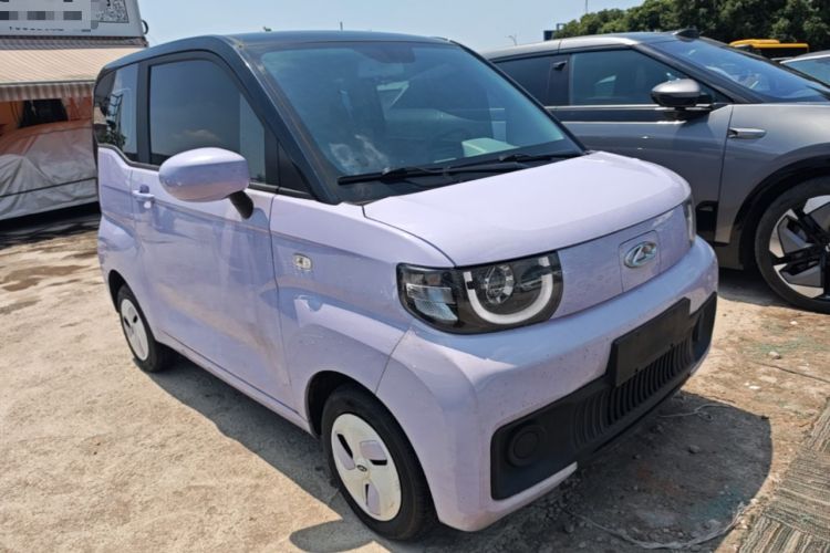 Used Chery QQ Ice Cream 2022 170km Sundae Phosphate Lithium-Ion Front Right 45 Deg