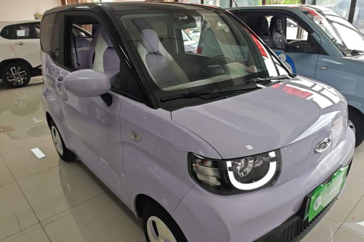 Used Chery QQ Ice Cream 2022 170km Sundae Phosphate Lithium-Ion Front Right 45 Deg