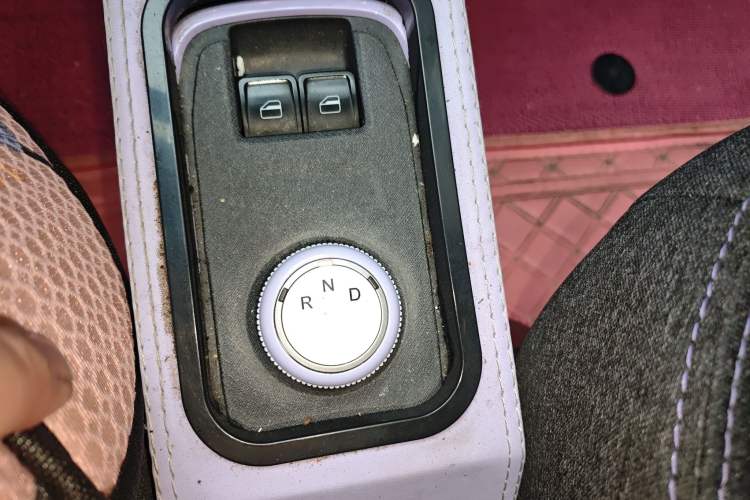 Used Chery QQ Ice Cream 2022 120km Conical Shape Lithium Iron Phosphate Gear Lever