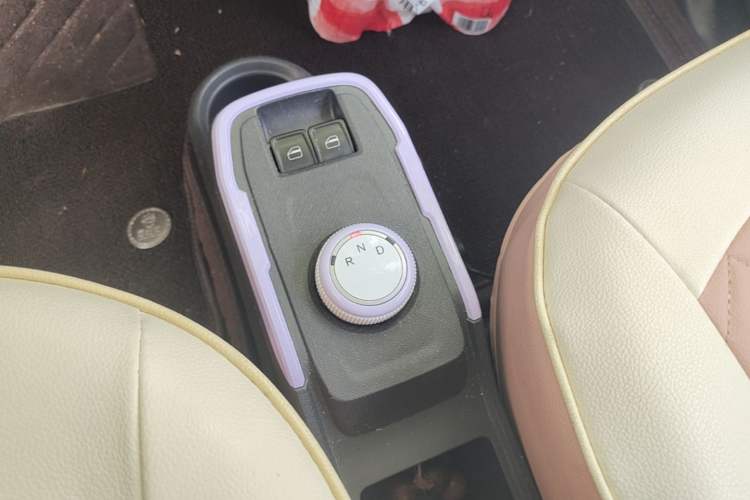 Used Chery QQ Ice Cream 2022 120km Conical Shape Lithium Iron Phosphate Gear Lever
