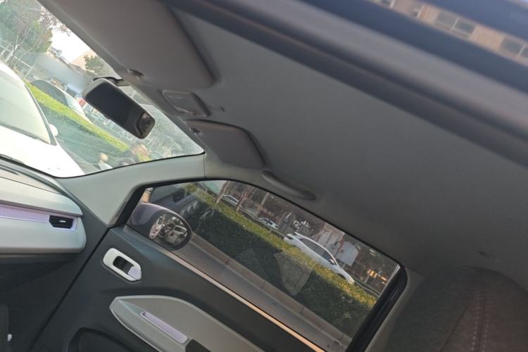 Used Chery QQ Ice Cream 2022 170km Sundae Phosphate Lithium-Ion Headliner