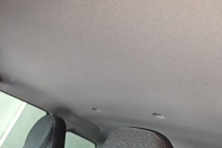 Used Chery QQ Ice Cream 2022 170km Sundae Phosphate Lithium-Ion Headliner