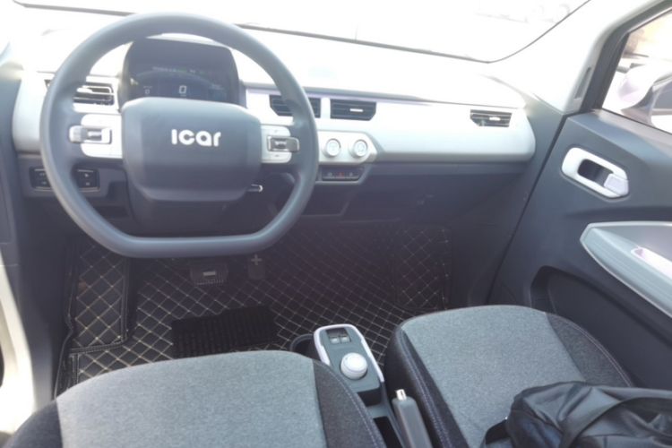 Used Chery QQ Ice Cream 2022 170km Sundae Phosphate Lithium-Ion Interior 2