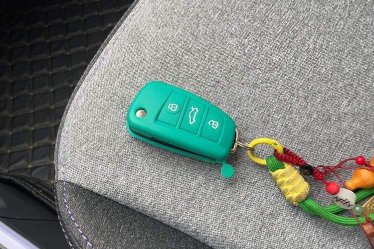 Used Chery QQ Ice Cream 2022 170km Sundae Phosphate Lithium-Ion Interior 4
