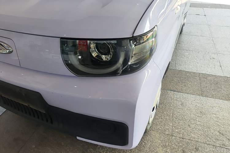 Used Chery QQ Ice Cream 2022 170km Sundae Phosphate Lithium-Ion Left Front Headlight