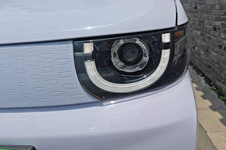 Used Chery QQ Ice Cream 2022 170km Sundae Ternary Lithium Left Front Headlight