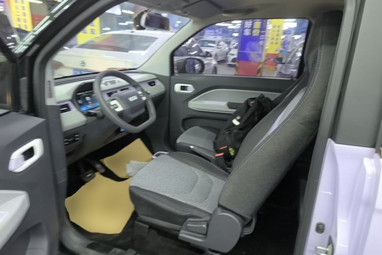 Used Chery QQ Ice Cream 2022 170km Sundae Phosphate Lithium-Ion Left Front Seat