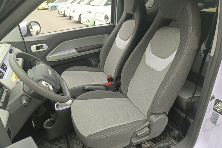Used Chery QQ Ice Cream 2022 170km Sundae Phosphate Lithium-Ion Left Front Seat