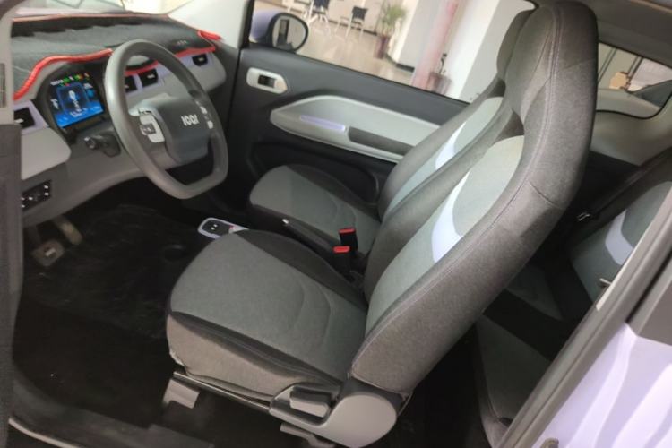Used Chery QQ Ice Cream 2022 120km Conical Shape Lithium Iron Phosphate Left Front Seat