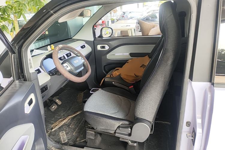 Used Chery QQ Ice Cream 2022 170km Sundae Phosphate Lithium-Ion Left Front Seat