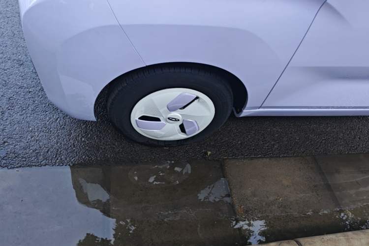 Used Chery QQ Ice Cream 2022 170km Sundae Phosphate Lithium-Ion Left Front Wheel Hub