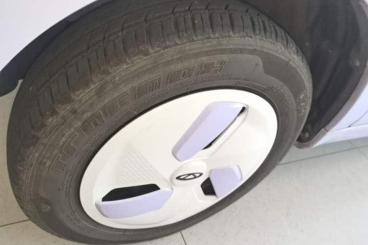 Used Chery QQ Ice Cream 2022 120km Conical Shape Lithium Iron Phosphate Left Front Wheel Hub