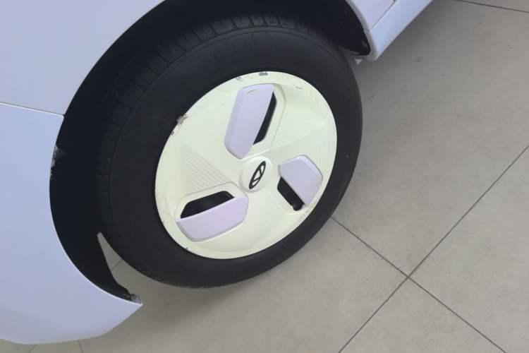 Used Chery QQ Ice Cream 2022 170km Sundae Phosphate Lithium-Ion Left Front Wheel Hub