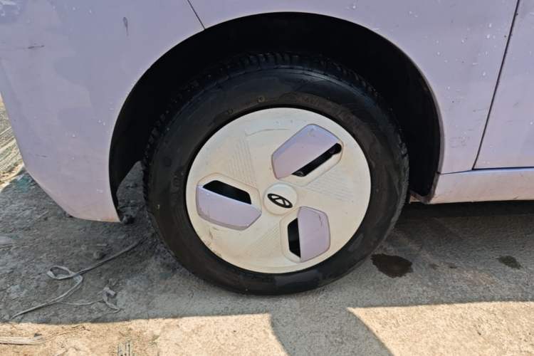 Used Chery QQ Ice Cream 2022 170km Sundae Phosphate Lithium-Ion Left Front Wheel Hub