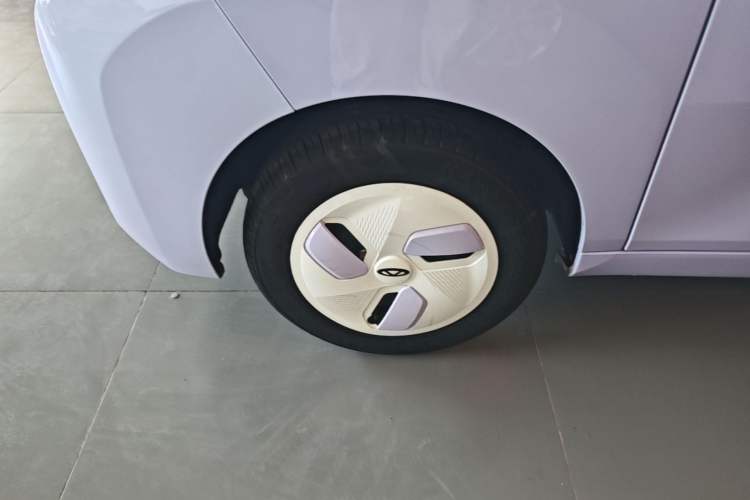 Used Chery QQ Ice Cream 2022 170km Sundae Phosphate Lithium-Ion Left Front Wheel Hub