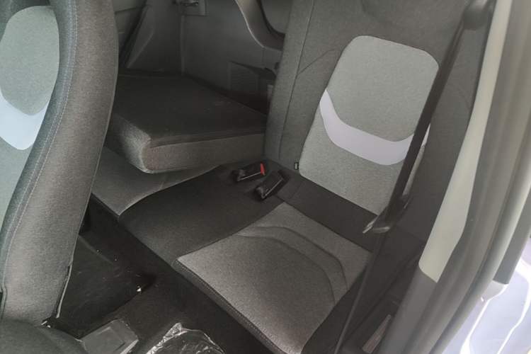 Used Chery QQ Ice Cream 2022 170km Sundae Phosphate Lithium-Ion Left Rear Seat