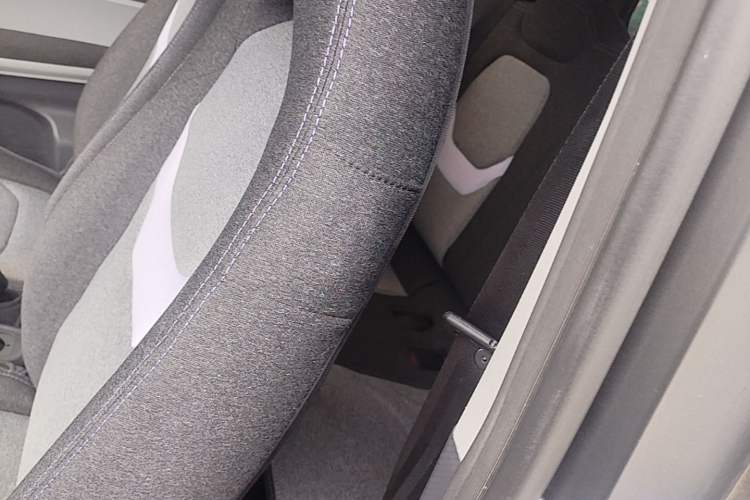 Used Chery QQ Ice Cream 2022 120km Conical Shape Lithium Iron Phosphate Left Rear Seat