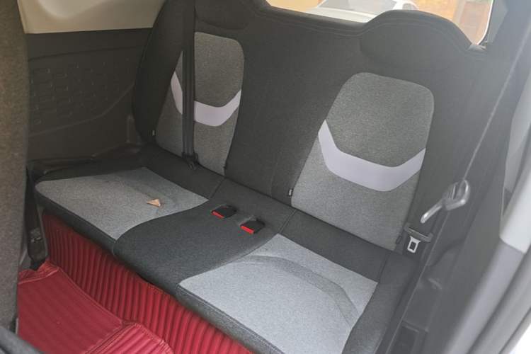 Used Chery QQ Ice Cream 2022 120km Conical Shape Lithium Iron Phosphate Left Rear Seat