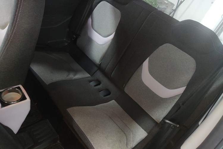 Used Chery QQ Ice Cream 2022 170km Sundae Phosphate Lithium-Ion Left Rear Seat
