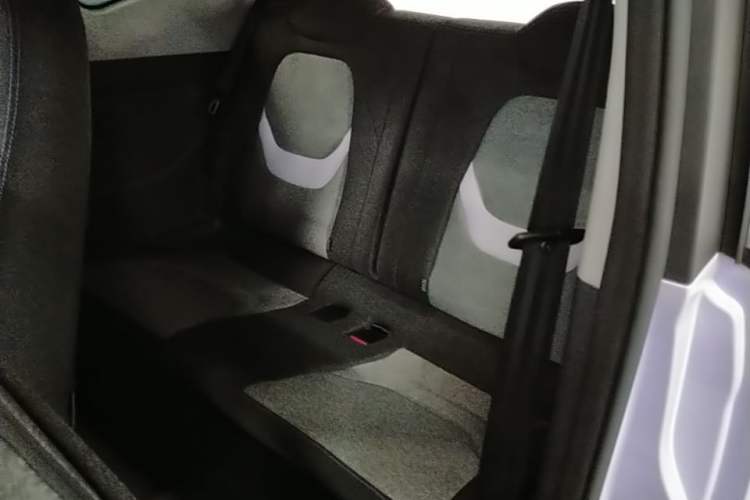 Used Chery QQ Ice Cream 2022 170km Sundae Phosphate Lithium-Ion Left Rear Seat