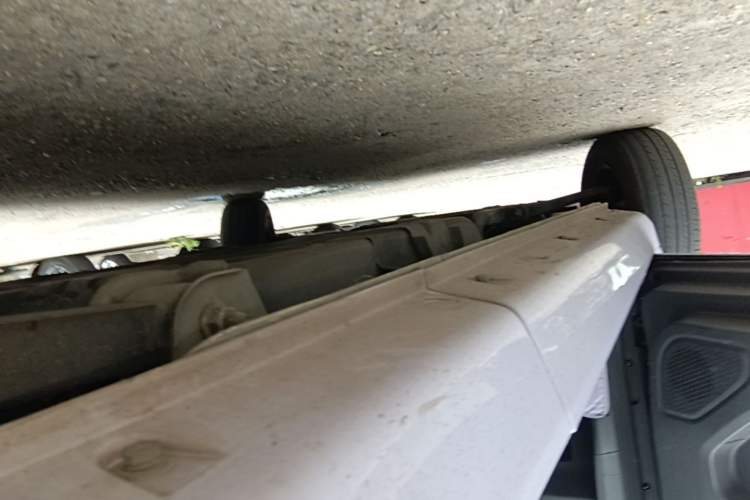 Used Chery QQ Ice Cream 2022 170km Sundae Phosphate Lithium-Ion Left Side Sill