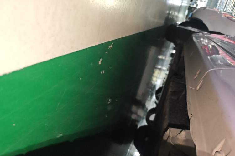 Used Chery QQ Ice Cream 2022 170km Sundae Phosphate Lithium-Ion Left Side Sill