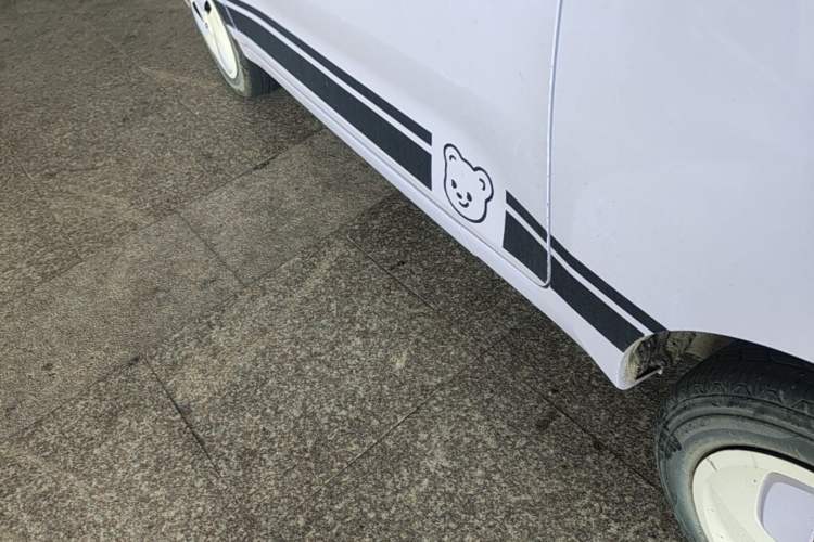 Used Chery QQ Ice Cream 2022 170km Sundae Phosphate Lithium-Ion Left Side Sill