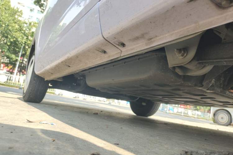 Used Chery QQ Ice Cream 2022 120km Conical Shape Lithium Iron Phosphate Left Side Sill