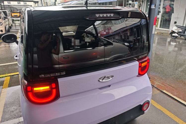 Used Chery QQ Ice Cream 2022 170km Sundae Phosphate Lithium-Ion Rear