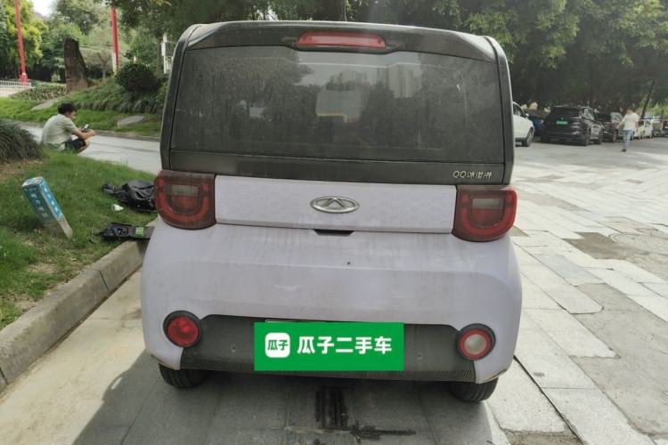 Used Chery QQ Ice Cream 2022 170km Sundae Phosphate Lithium-Ion Rear