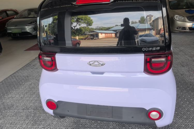 Used Chery QQ Ice Cream 2022 170km Sundae Phosphate Lithium-Ion Rear