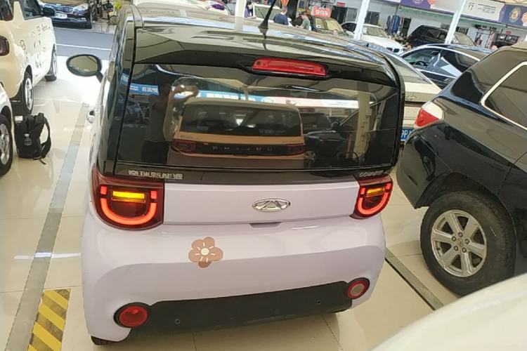 Used Chery QQ Ice Cream 2022 170km Sundae Phosphate Lithium-Ion Rear