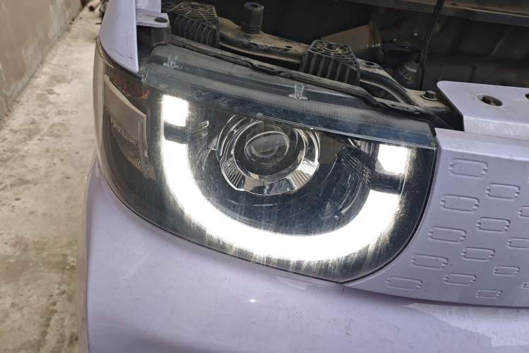 Used Chery QQ Ice Cream 2022 120km Conical Shape Lithium Iron Phosphate Right Front Headlight