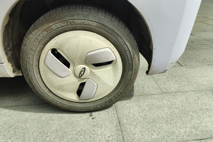 Used Chery QQ Ice Cream 2022 170km Sundae Phosphate Lithium-Ion Right Front Wheel Hub