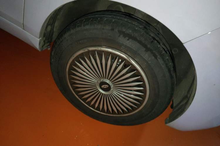 Used Chery QQ Ice Cream 2022 170km Sundae Phosphate Lithium-Ion Right Front Wheel Hub