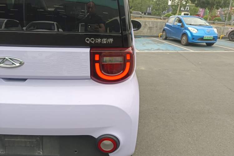 Used Chery QQ Ice Cream 2022 170km Sundae Phosphate Lithium-Ion Right Rear Taillight