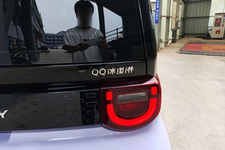 Used Chery QQ Ice Cream 2022 170km Sundae Phosphate Lithium-Ion Right Rear Taillight