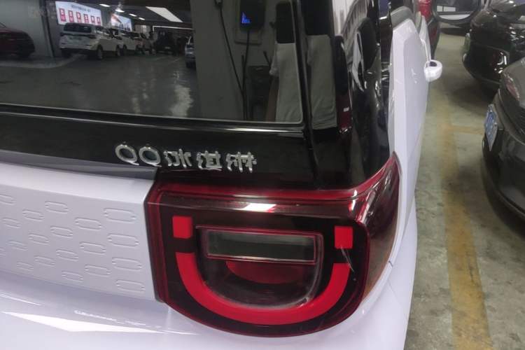 Used Chery QQ Ice Cream 2022 170km Sundae Phosphate Lithium-Ion Right Rear Taillight