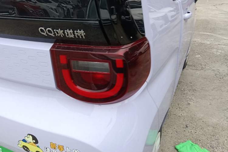 Used Chery QQ Ice Cream 2022 170km Sundae Phosphate Lithium-Ion Right Rear Taillight