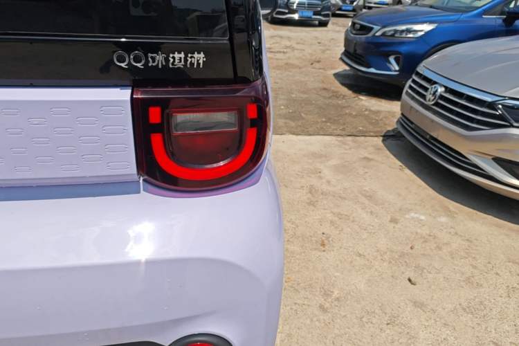 Used Chery QQ Ice Cream 2022 170km Sundae Phosphate Lithium-Ion Right Rear Taillight